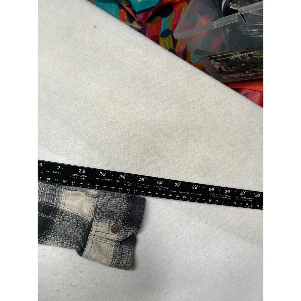 True Religion Mens Flannel Shirt Large‎ Black Cream Plaid Herringbone Cotton L/S